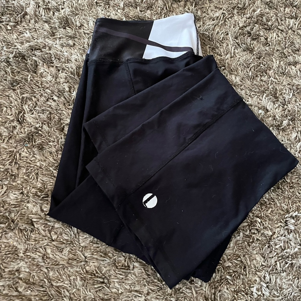 Ladies Black Yoga Pants, size Lg, not sure of brand